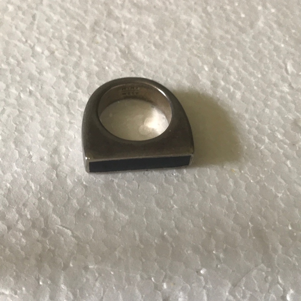 Vintage sterling Nine West onyx ring
